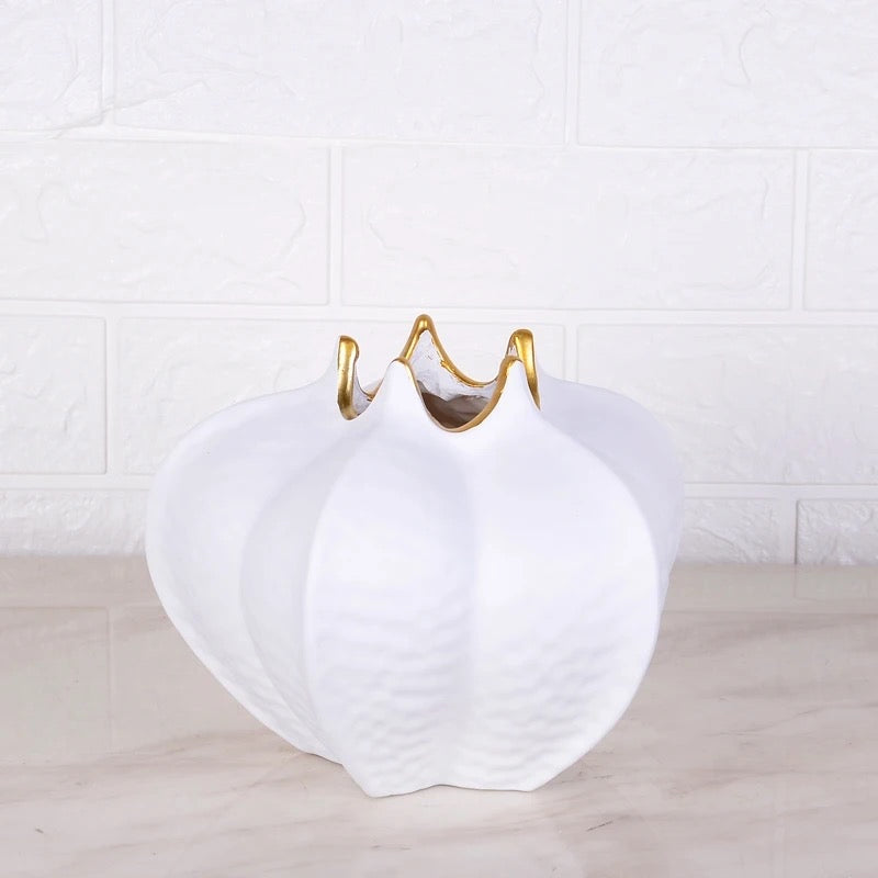 modern white and gold vase for home decoration